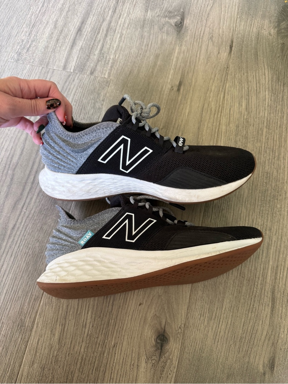 New Balance Black & Gray Women's Athletic Sneakers with White Midsole